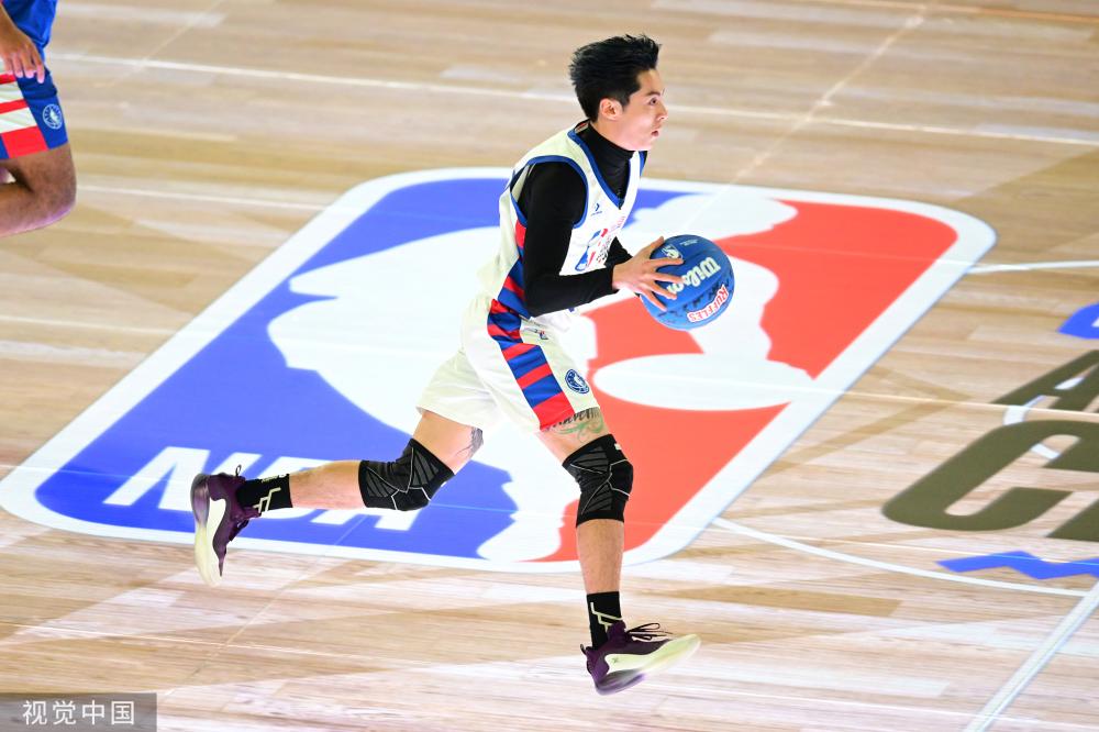 4篮板和5 4篮板和5