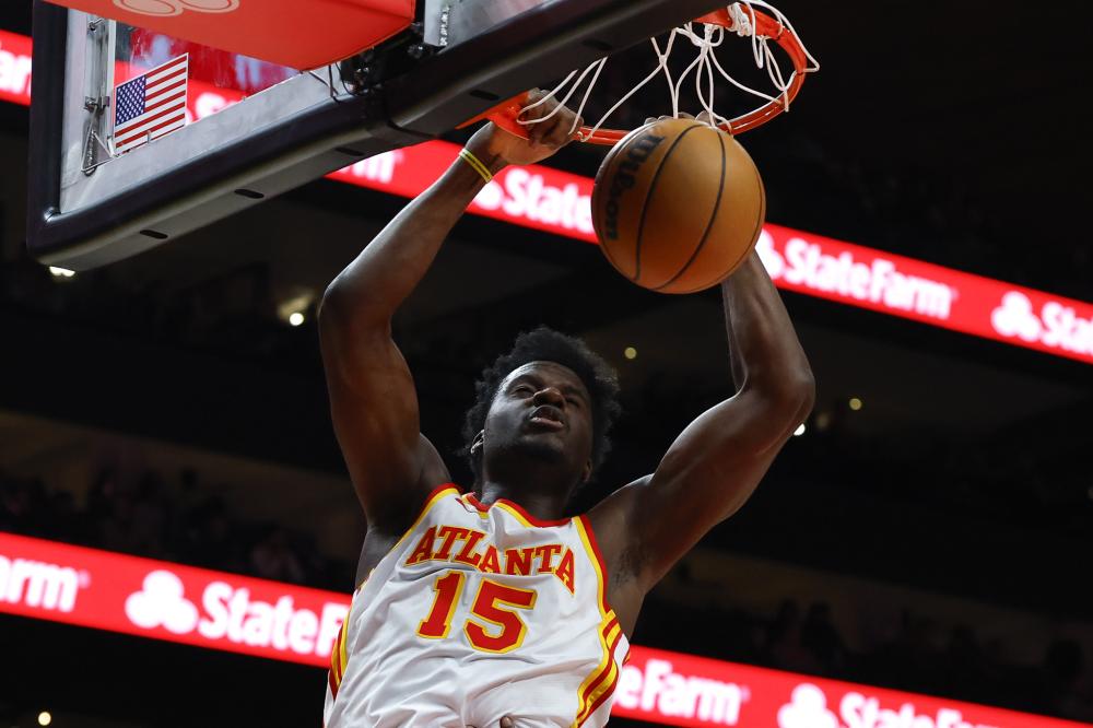 在篮下形成 在篮下形成