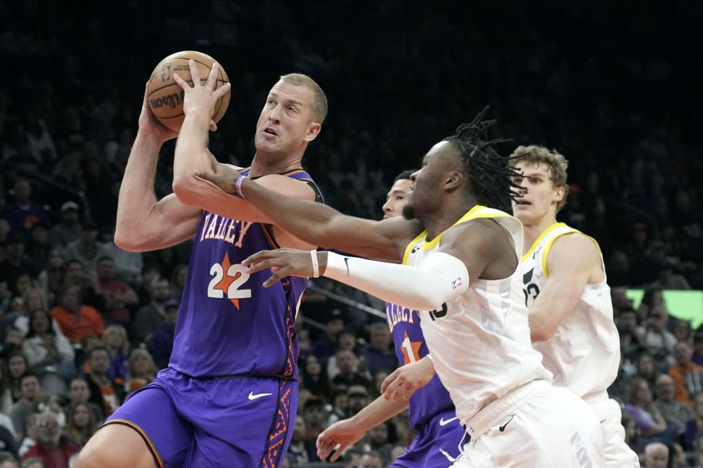 常规赛位居 常规赛位居